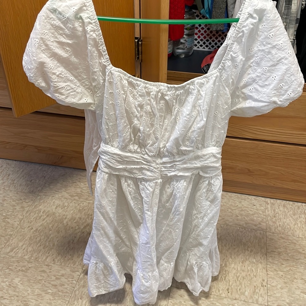 white dress with tie back